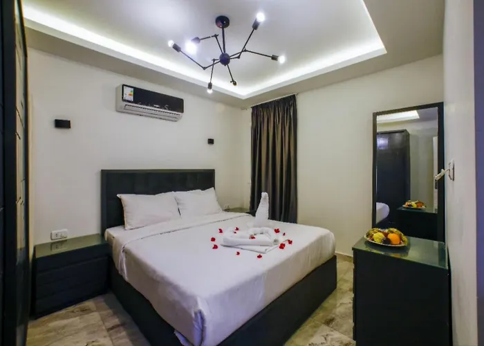 Arena & Hotel *